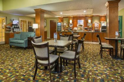 Holiday Inn Express Hotel & Suites Kalamazoo - image 12