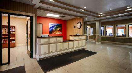 Best Western Plus Kalamazoo Suites - image 8