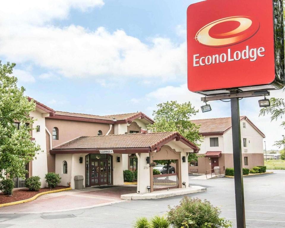 Econo Lodge Kalamazoo - main image