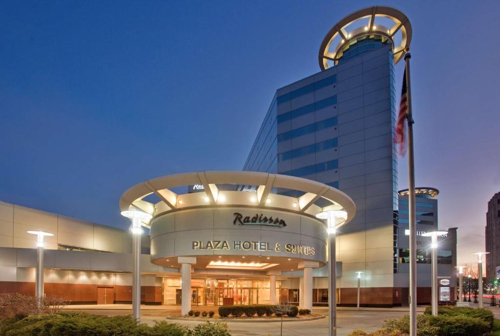 Radisson Plaza Hotel at Kalamazoo Center - main image