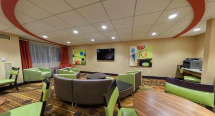 Radisson Plaza Hotel at Kalamazoo Center - image 13