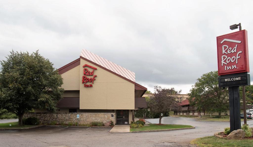 Red Roof Inn Kalamazoo West - Western Michigan U - image 4