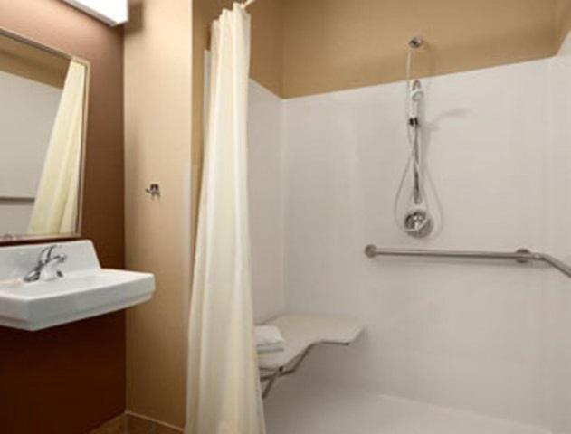 Sleep Inn & Suites - image 2