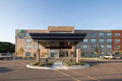 Holiday Inn Express & Suites - Kalamazoo West an IHG Hotel - image 2