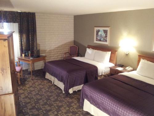 FairBridge Inn Suites & Outlaw Conference Center – Kalispell - image 2