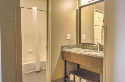 Best Western Plus Kalispell/Glacier Park West Hotel & Suites - image 9