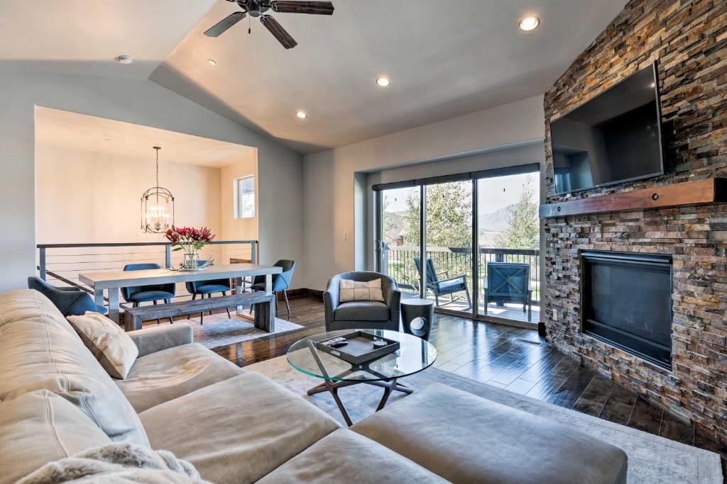 Trendy Townhome about 7Mi to Deer Valley and Park City - main image