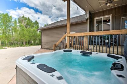 Bright Home with Fire Pit 22 mi to Park City