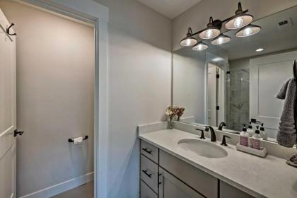 Modern Townhome with Grill - 6 Mi to Park City! - image 14