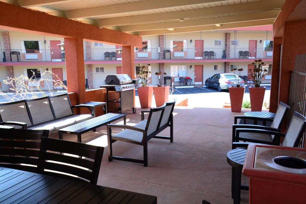 Best Western Red Hills - image 7