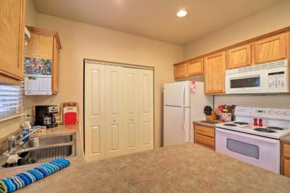 Quiet and Updated Kanab Townhome - Near Zion NP - image 14