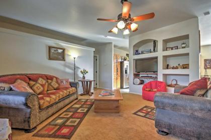 Beautiful Kanab Home with Yard - Walk to Restaurants - image 10