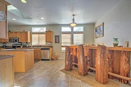 Beautiful Kanab Home with Yard - Walk to Restaurants - image 12