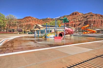 Beautiful Kanab Home with Yard - Walk to Restaurants - image 4