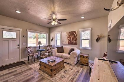 Quiet Kanab Home with Panoramic Views and Porch! - image 5