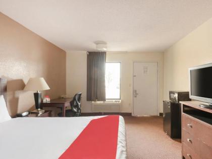 OYO Hotel Kannapolis - image 10