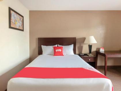 OYO Hotel Kannapolis - image 9