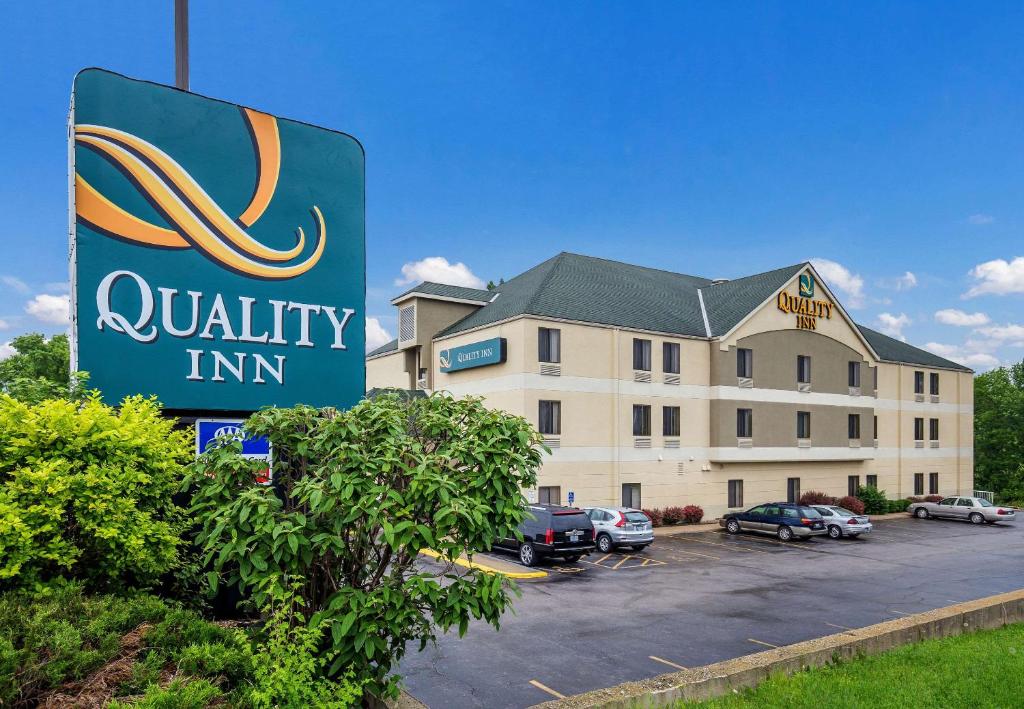 Quality Inn I-70 Near Kansas Speedway - main image