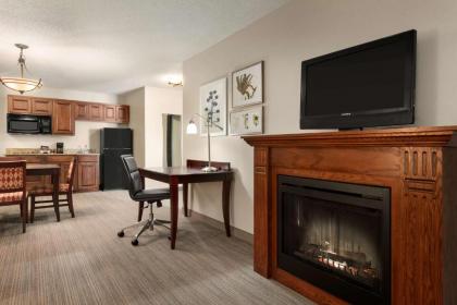 Country Inn & Suites by Radisson Kansas City at Village West KS - image 3