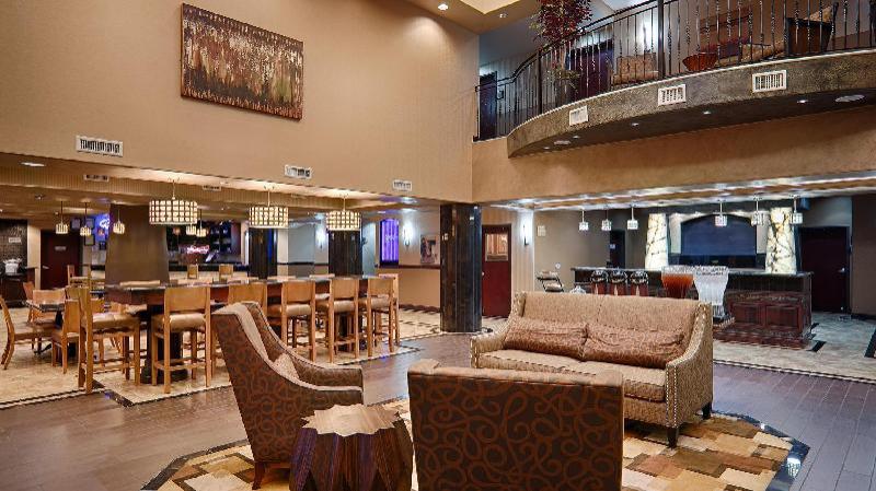 Best Western Premier Kansas City Speedway Inn & Suites - image 7