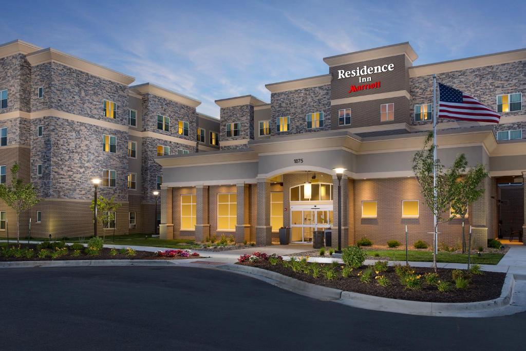 Residence Inn by Marriott Kansas City at The Legends - main image