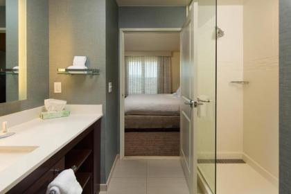 Residence Inn by Marriott Kansas City at The Legends - image 2