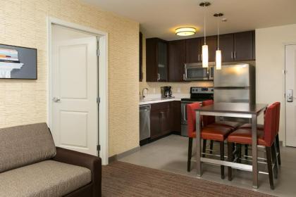 Residence Inn by Marriott Kansas City at The Legends - image 4