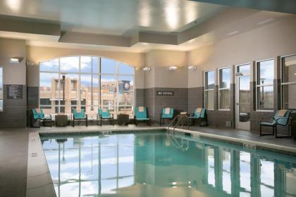 Residence Inn by Marriott Kansas City at The Legends - image 9