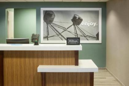 Hampton Inn Kansas City Liberty - image 2