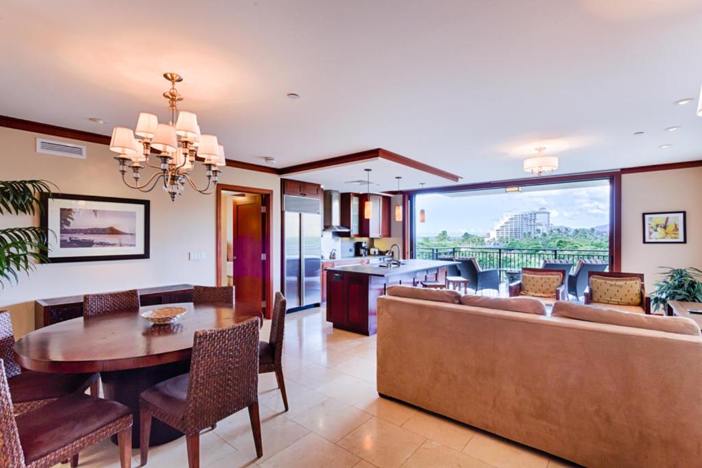 Fifth Floor UPGRADED Villa with Sunset View - Beach Tower at Ko Olina Beach Villas Resort - image 2