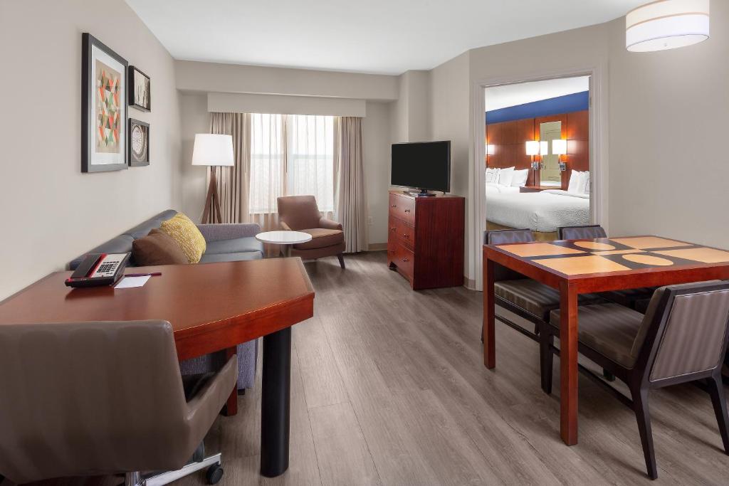 Residence Inn by Marriott Houston Katy Mills - image 6