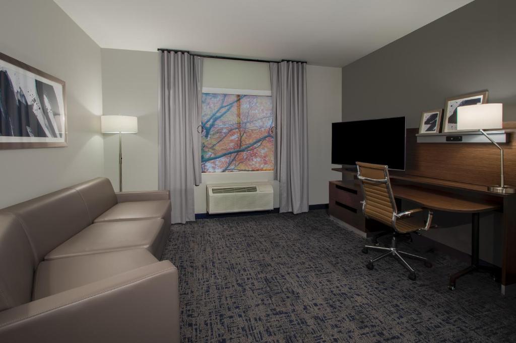 Fairfield Inn & Suites Houston Katy - image 4