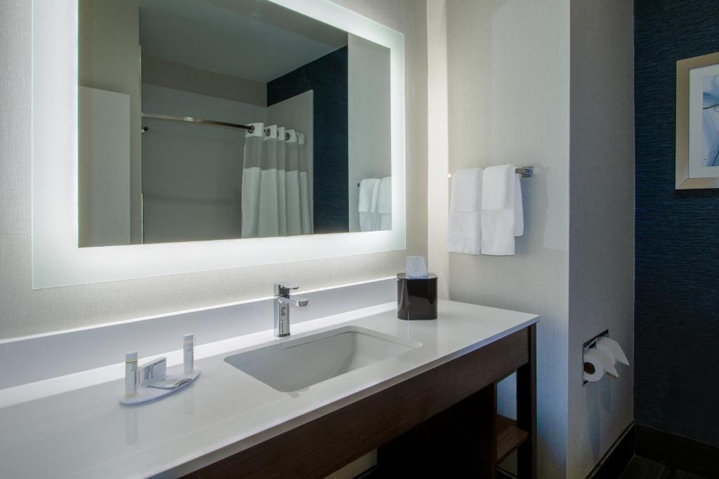 Fairfield Inn & Suites Houston Katy - image 7