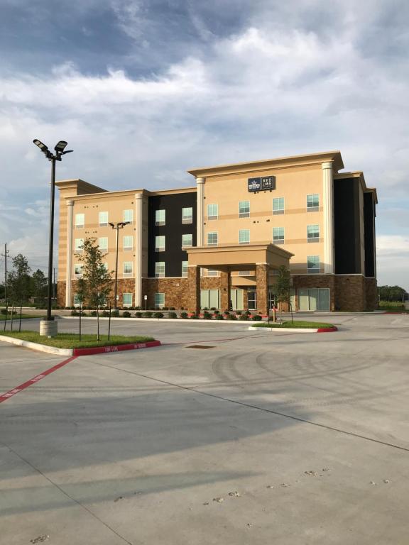 Americas Best Value Inn & Suites Katy - image 3