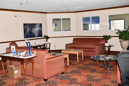 Days Inn & Suites by Wyndham Kaukauna WI - image 10