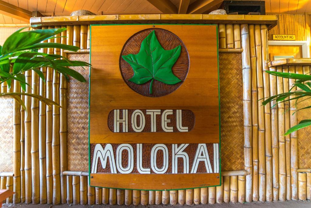 Hotel Molokai - image 2