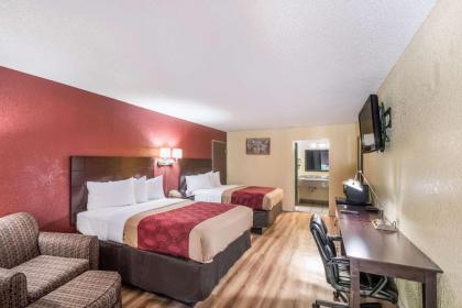 Econo Lodge Kearney - image 14