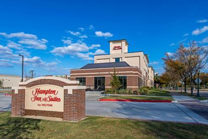 Hampton Inn & Suites Keller Town Center - image 2