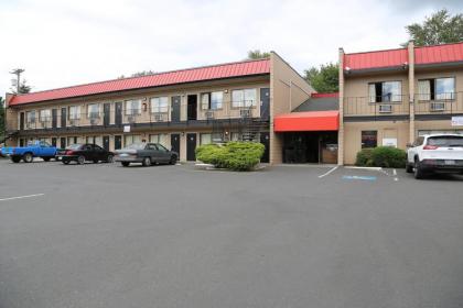 Americas Best Value Inn Kelso - image 1