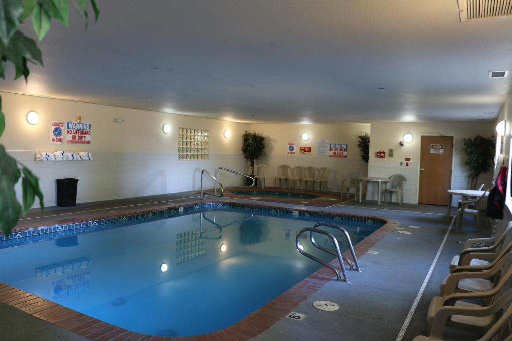 GuestHouse Inn & Suites Kelso/Longview - image 6