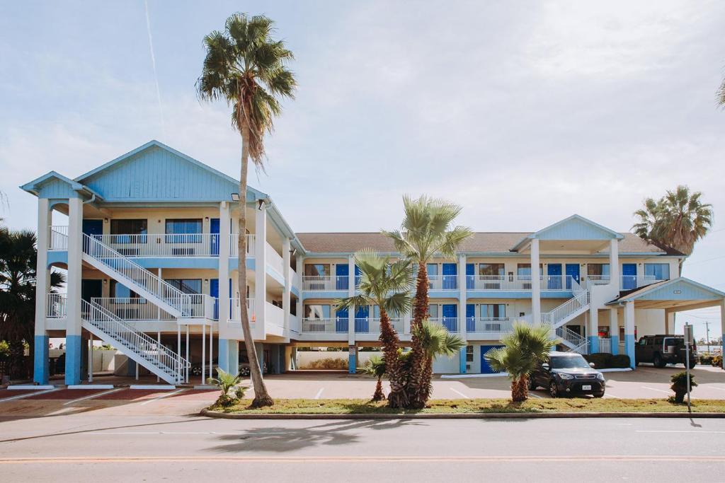 Scottish Inn & Suites - Kemah Boardwalk - image 7