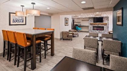 Best Western Kendallville Inn - image 11