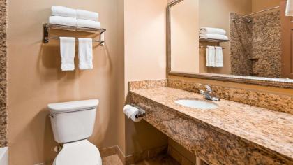 Best Western Plus Kenedy Inn - image 15