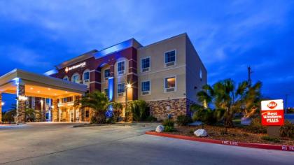 Best Western Plus Kenedy Inn - image 8