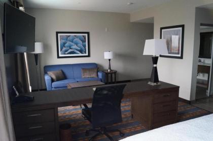 Hampton Inn Kenedy - image 14