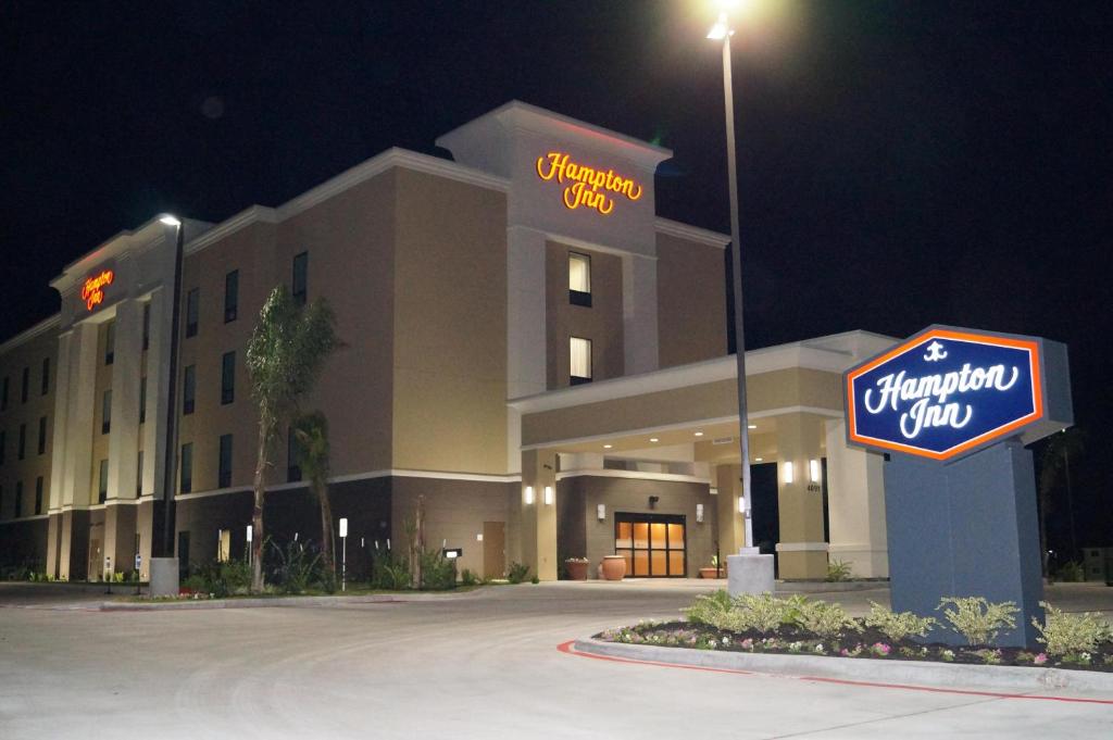 Hampton Inn Kenedy - image 5