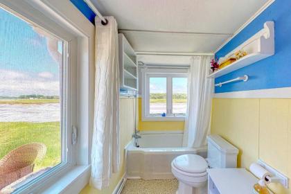 Kennebunk Cottage - 2 Bed 1 Bath Vacation home in Kennebunk - image 9