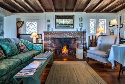 Kennebunk Cottage with Private Beach and Ocean Views! - image 7