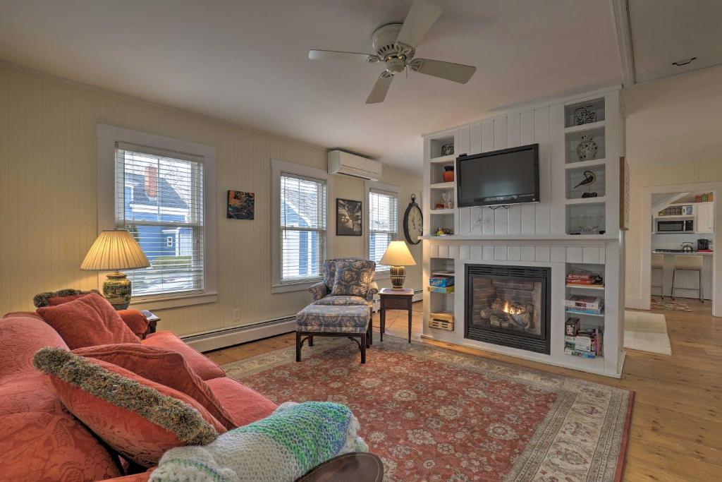 Kennebunk Cottage with Yard Less Than 1 Mi to Beach! - main image