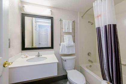 La Quinta by Wyndham New Orleans Airport - image 10